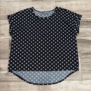 Tacera Black and White Geometric Blouse